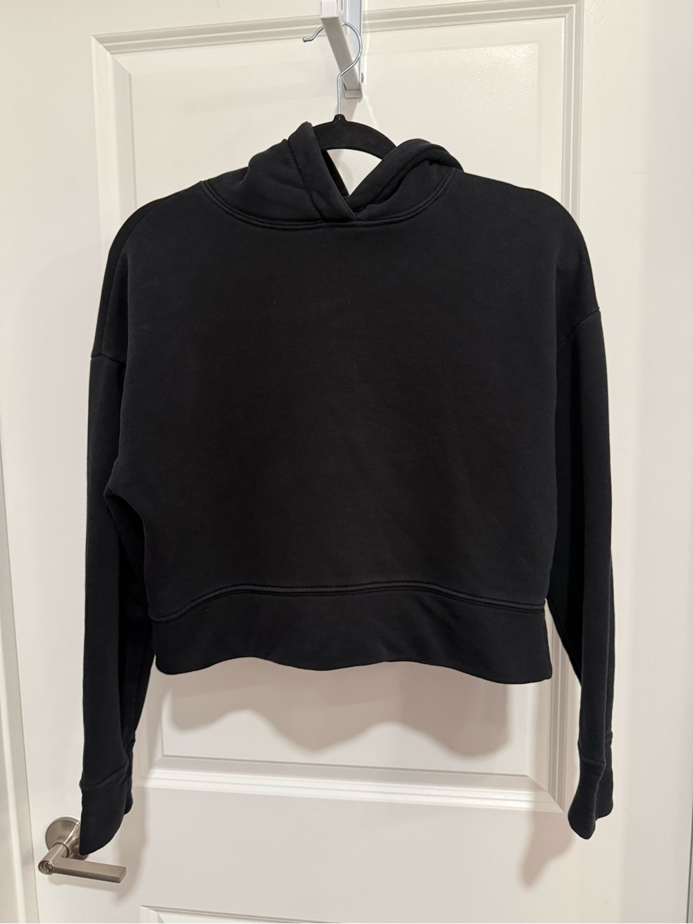 Zara Black Cropped Hooded Sweatshirt Size Small